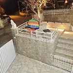 Ninas Pool I Appartamento *