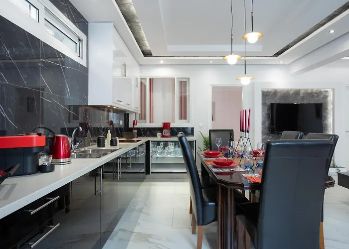 Daire Ninas Pool I Virós